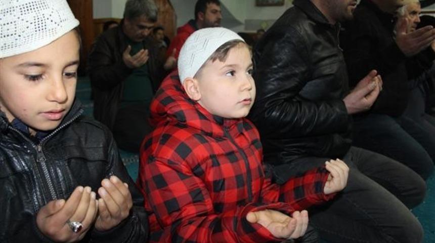 Bilecik&rsquo;te gen&ccedil;lerle sabah namazı buluşması