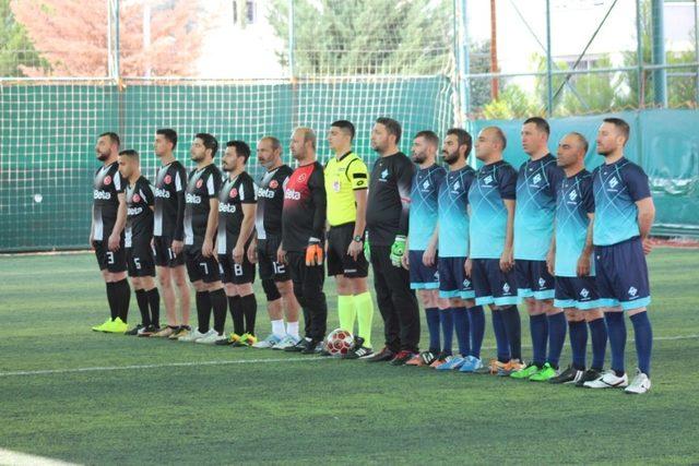 AOSB Futbol Turnuvası’nda heyecan dorukta