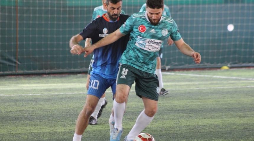 AOSB Futbol Turnuvası’nda heyecan dorukta
