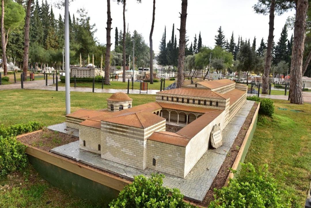 Kepez&rsquo;e 2 yeni eser