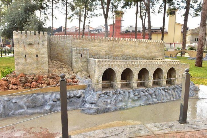 Kepez’e 2 yeni eser G4