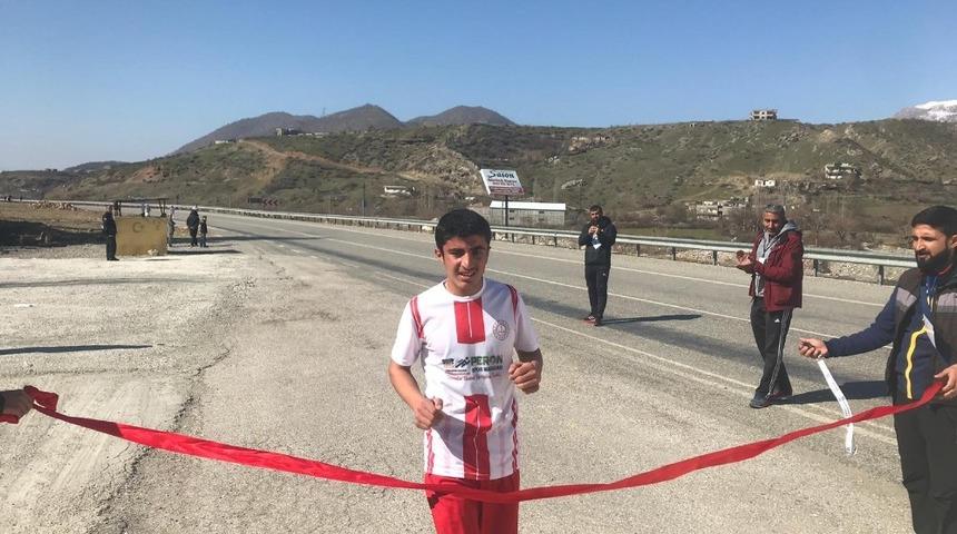 Sason&rsquo;da &ouml;ğrenciler arasında atletizm elemeleri yapıldı