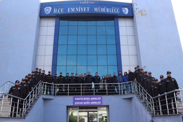 Edremit’te 20 çarşı ve mahalle bekçisi görevine başladı