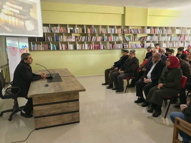 Mardin’de ’Yeşil Kitap’ kafe açıldı