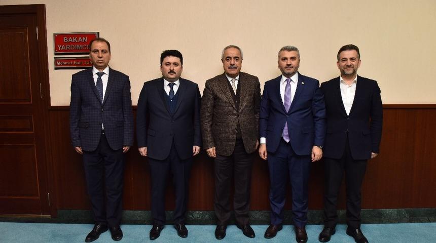 Başkan Avcı Ankara&rsquo;dan m&uuml;jdelerle d&ouml;nd&uuml;