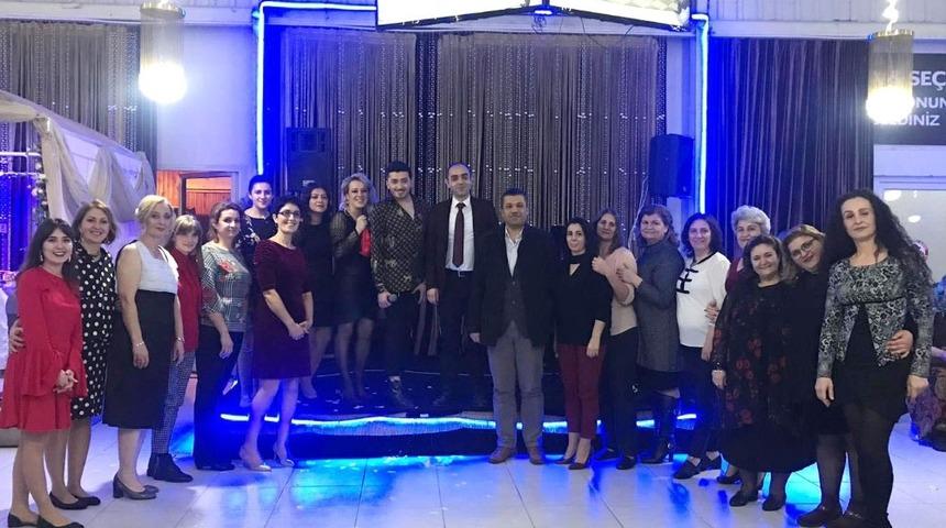 Kursa katılan bayanlara &ldquo;Kadınlar Matinesi&rdquo;