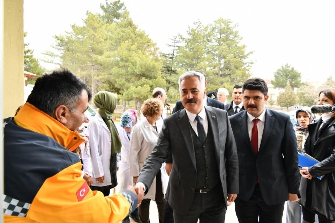 Vali Seymenoğlu&rsquo;ndan bağımlılıkla m&uuml;cadele a&ccedil;ıklaması