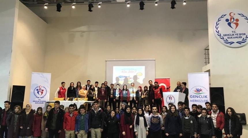 Hakkari&rsquo;de okullar arası bilgi yarışması