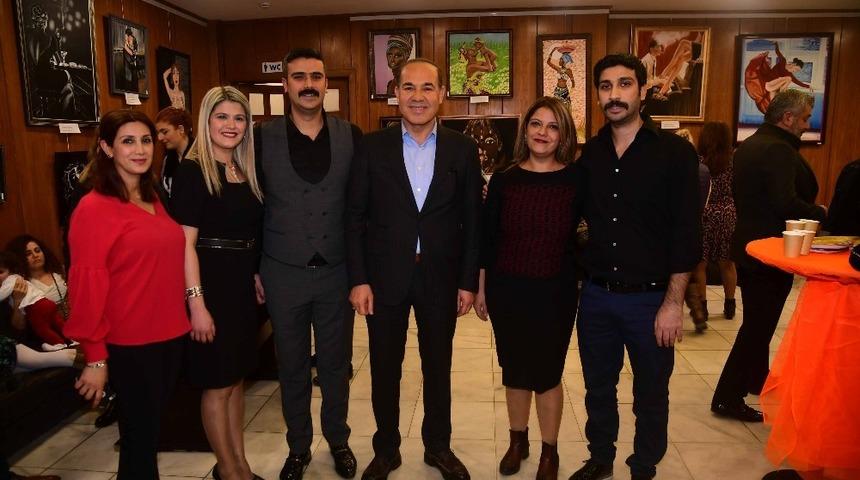 Ev hanımı ressamdan sergi