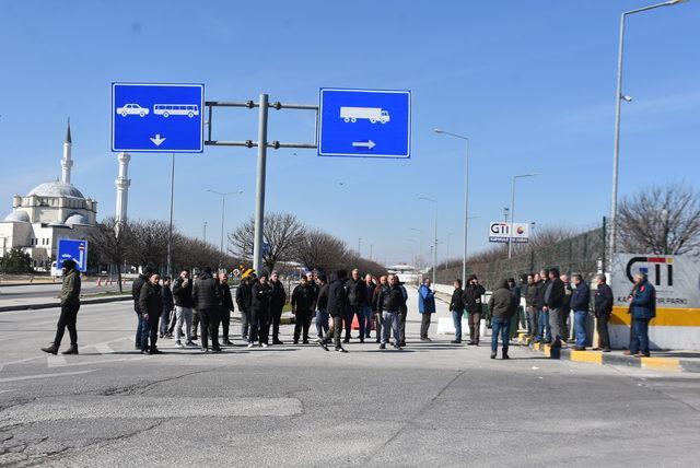 TIR şoförleri, Suudi Arabistan'da idama mahkum edilen arkadaşları için kontak kapattı(2)