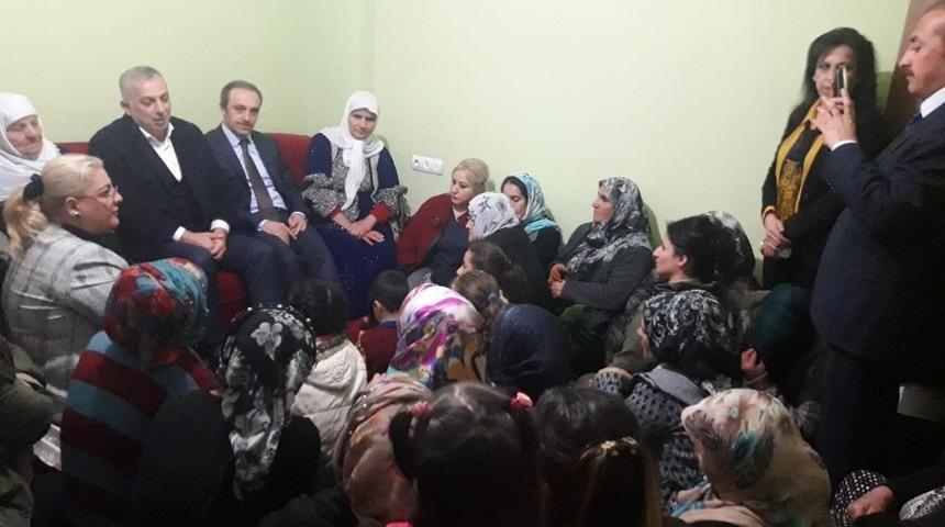 Ak Parti&rsquo;li K&uuml;l&uuml;nk&rsquo;ten ev ziyaretleri