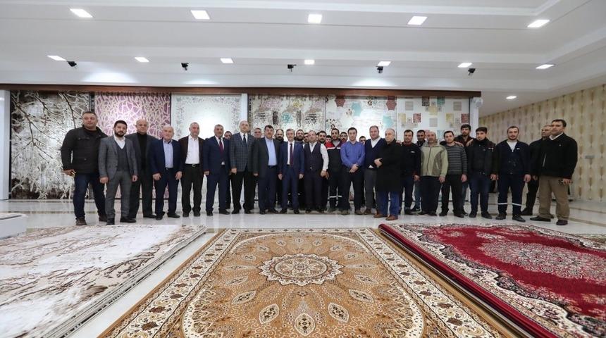 Belediye Başkanı Tahmazoğlu iş&ccedil;ilerle buluştu