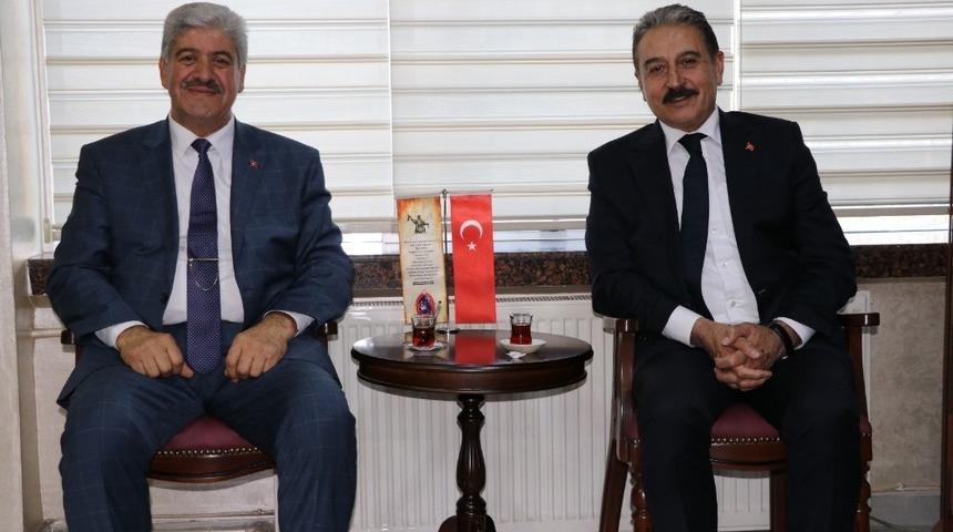 Keskin&rsquo;den, Başkan Adayı Ekinci&rsquo;ye &ouml;vg&uuml;