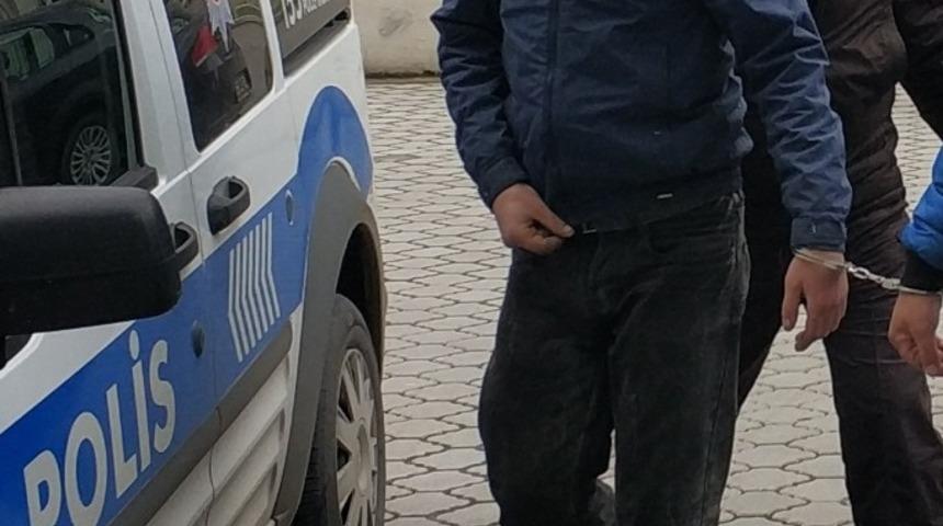 Hırsızlık su&ccedil;undan g&ouml;zaltına alınan gen&ccedil; tutuklandı