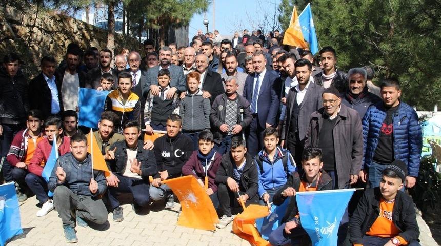 &rsquo;AK Gen&ccedil;lik&rsquo; gen&ccedil;lerin desteğini aldı