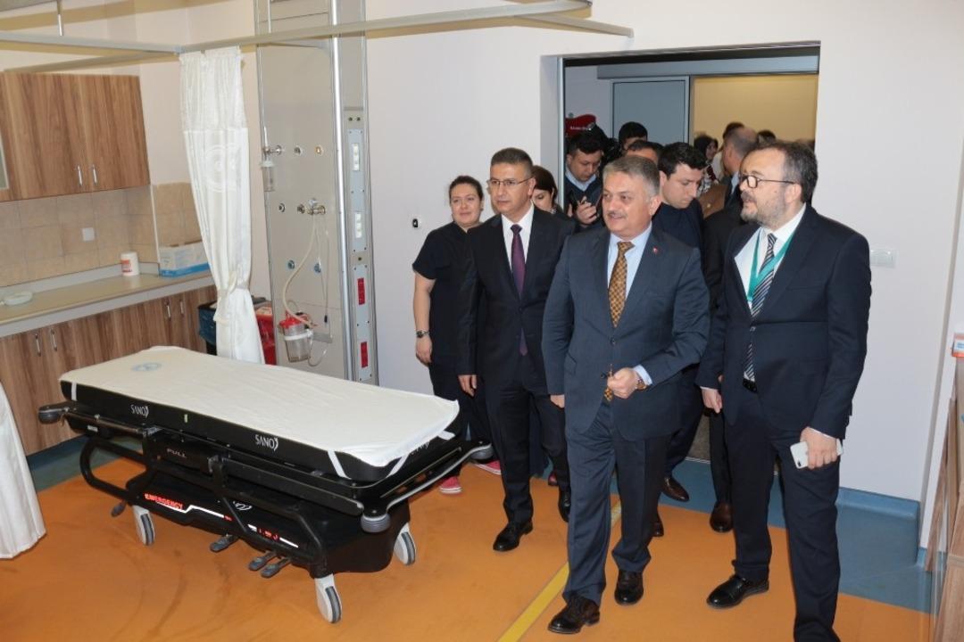 BA&Uuml;N Araştırma Hastanesi Acil Servisi a&ccedil;ıldı