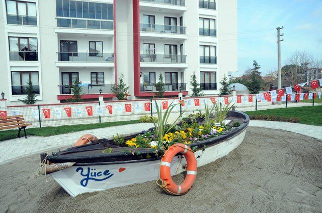 Kerç Boğazı’ndaki yangında ölen iki denizcinin adı Yalova’da parka verildi