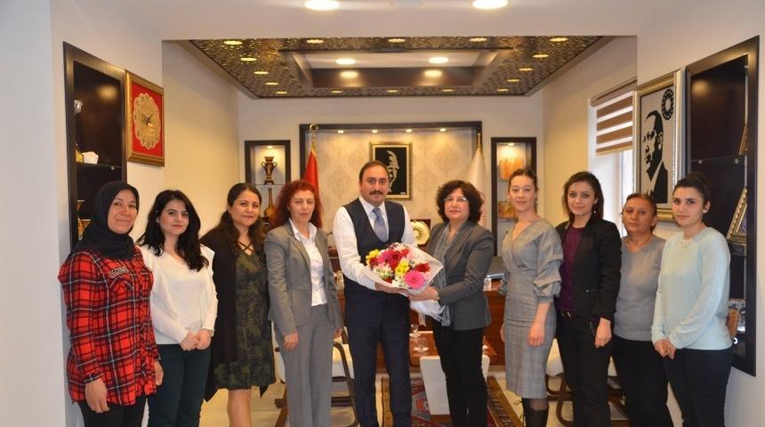 Kaymakam Demirkol&rsquo;a &rsquo;Vergi Haftası&rsquo; ziyareti