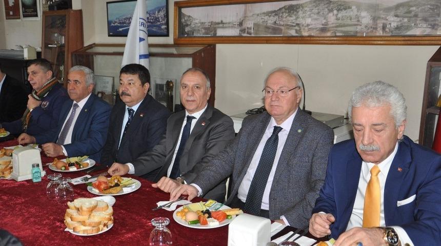 Şanal, "Belediyenin imkan ve kabiliyetlerini biliyorum"