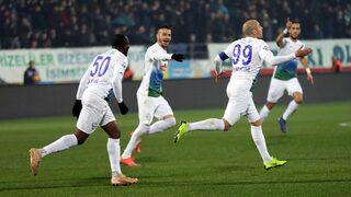 Çaykur Rizespor'da Fenerbahçe maçı öncesi Chahechouhe sakatlandı