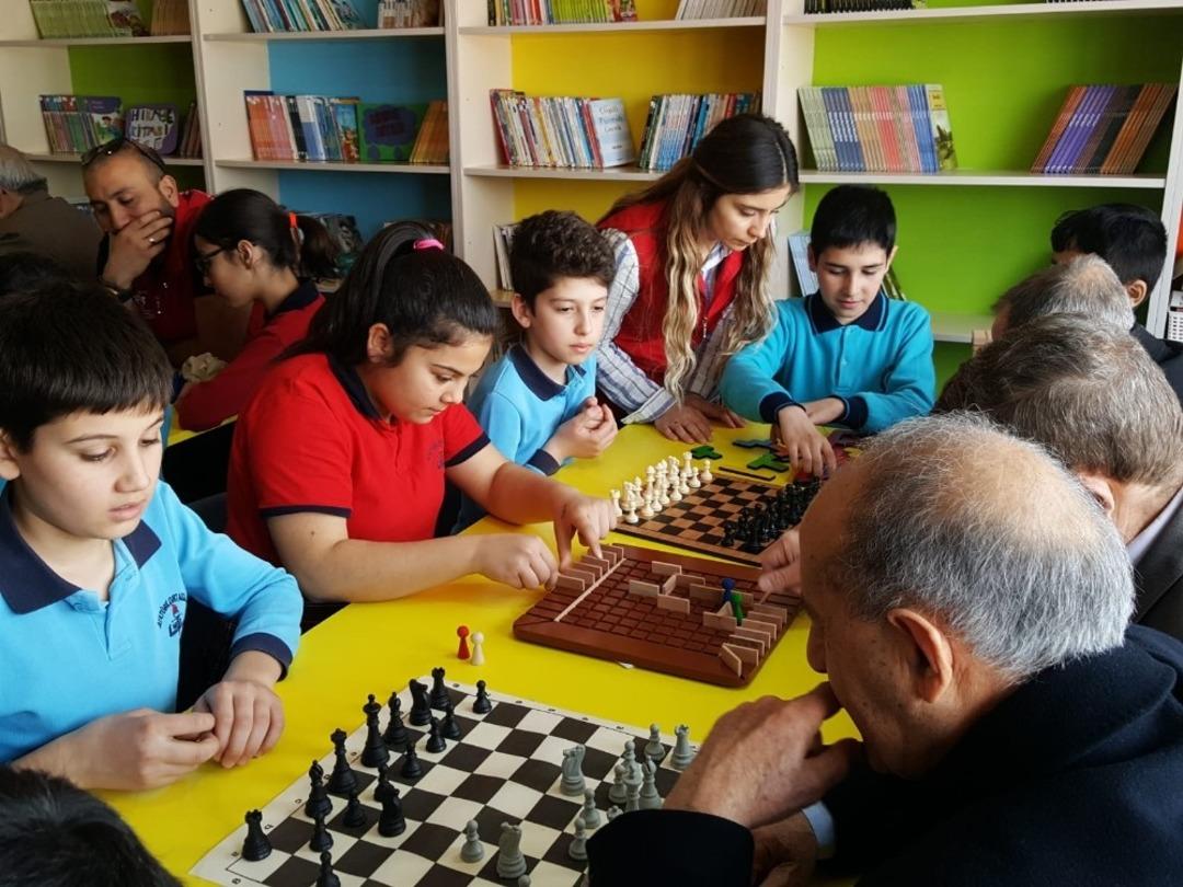 Akhisar Atat&uuml;rk Ortaokulundan hoşg&ouml;r&uuml; &ouml;rneği