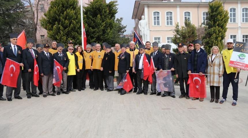 Başkan Y&uuml;ksel  57. Alay Sancak Devir Teslim T&ouml;renine katıldı