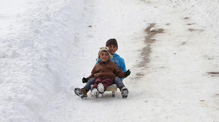 Eğitime kar engeli! Yarın bu illerde okullar tatil!