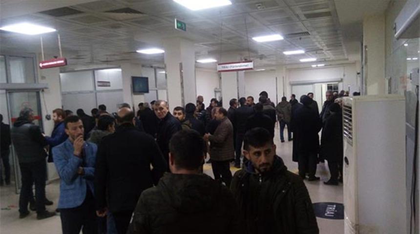 Köye giriş ve çıkışlar kapatıldı! Kavgayı ayırmaya çalışırken canından oldu!