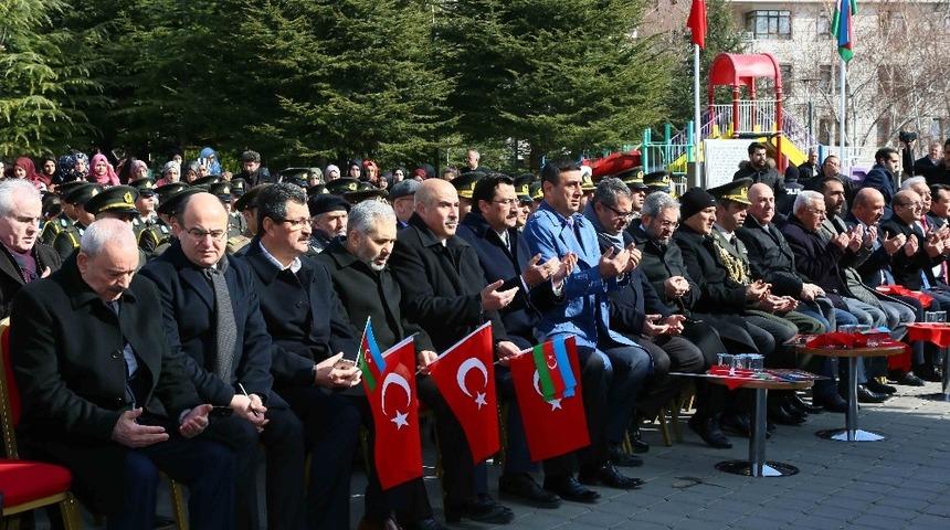Hocalı Katliamı 27. yıld&ouml;n&uuml;m&uuml;nde unutulmadı