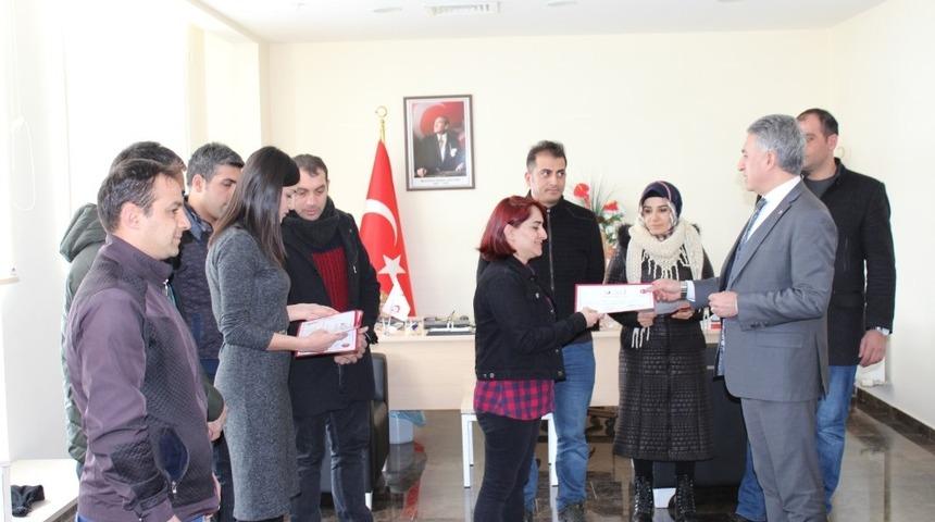 G&ouml;&ccedil; İdaresi başarılı personeli &ouml;d&uuml;llendirdi