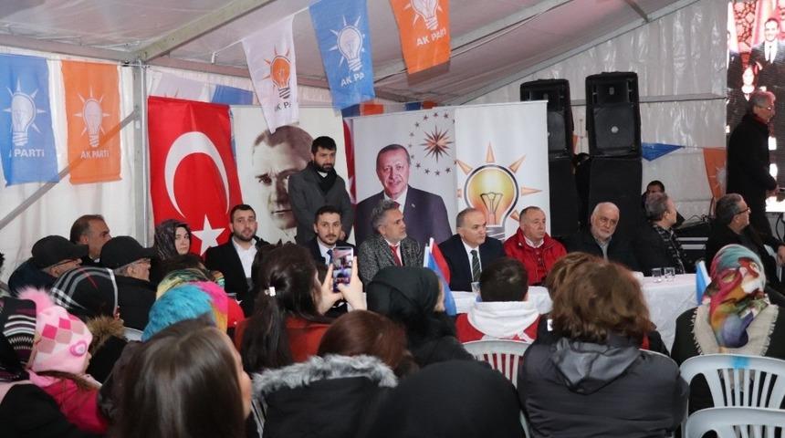AK Parti Başkan adayı &Ouml;zl&uuml;&rsquo;ye sevgi seli