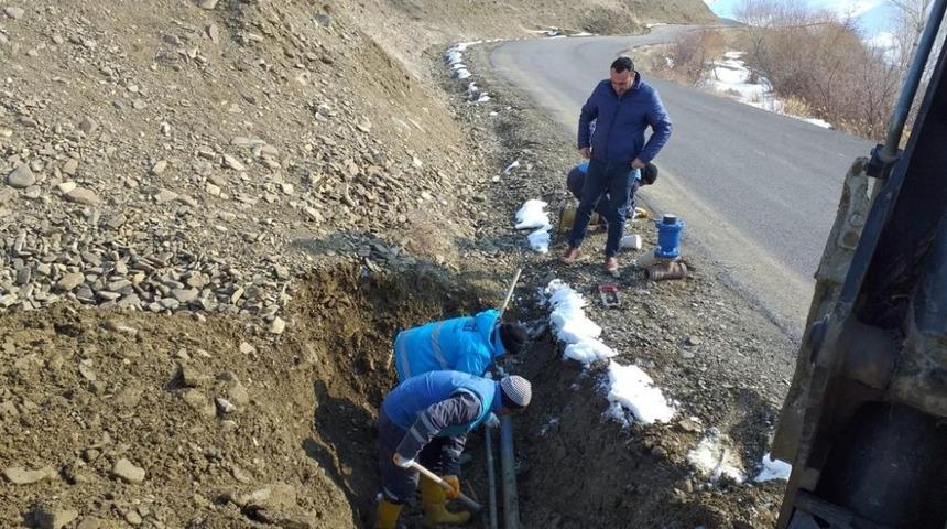VASKİ ekipleri kar ve tipi dinlemiyor