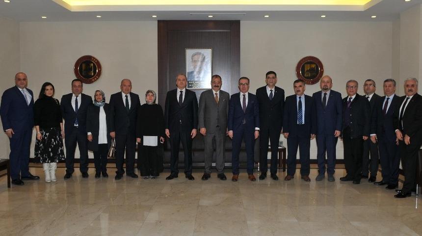 Vergi Dairesi Başkanı Halil Tekin&rsquo;den GSO&rsquo;ya ziyaret