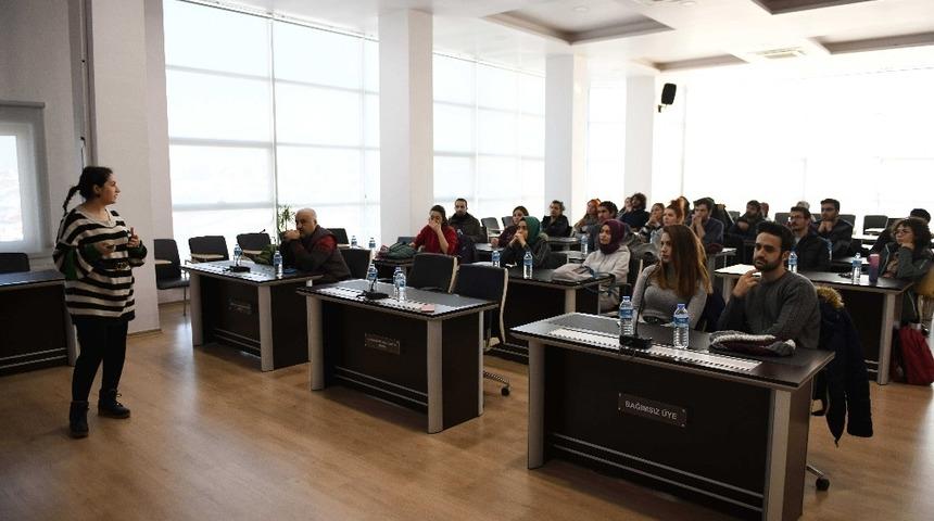 &Ccedil;evre ve temizlik faaliyetlerine ilişkin eğitimler s&uuml;r&uuml;yor