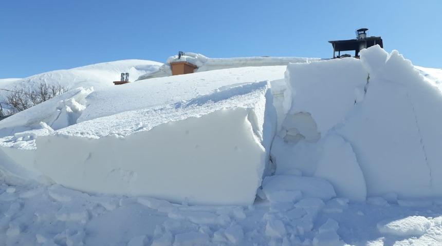 Tunceli’de kar 34 köy yolunu ulaşıma kapattı