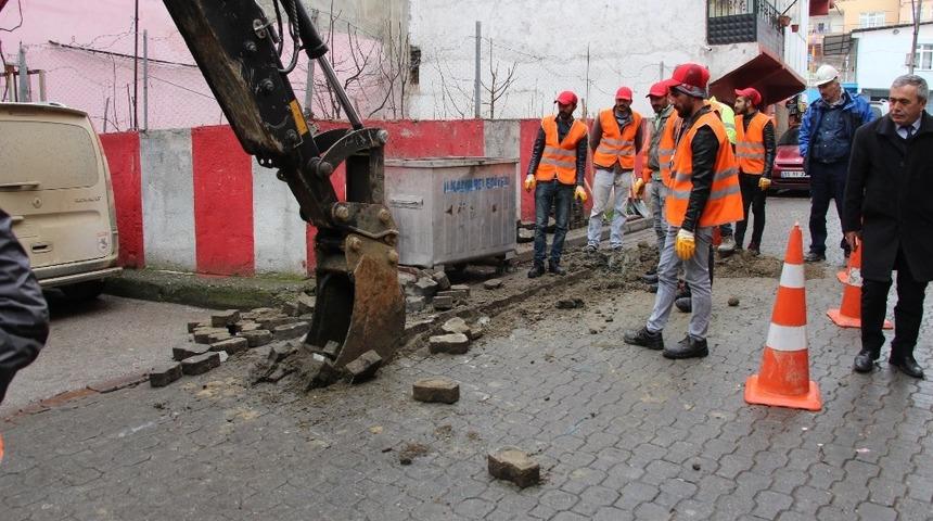 Anadolu Mahallesi&rsquo;ne doğalgaz i&ccedil;in ilk kazma vuruldu