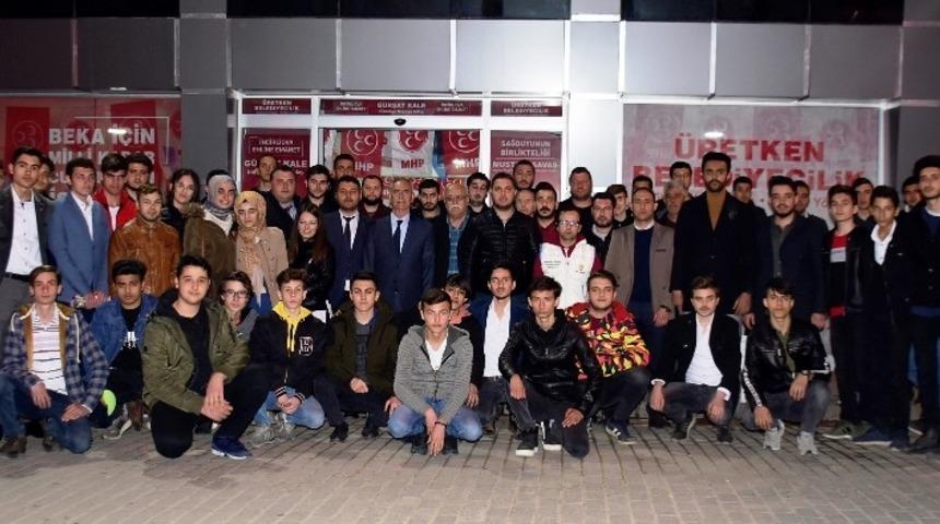 Kale; &ldquo;Gen&ccedil;ler, geleceğimizdir&rdquo;