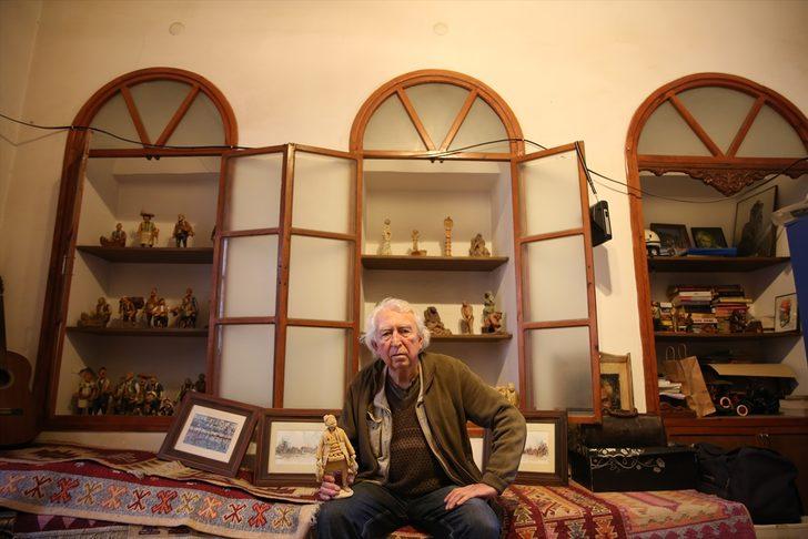 Kaleiçi'nin 'Sadri baba'sı geçmişi geleceğe taşıyor  G4