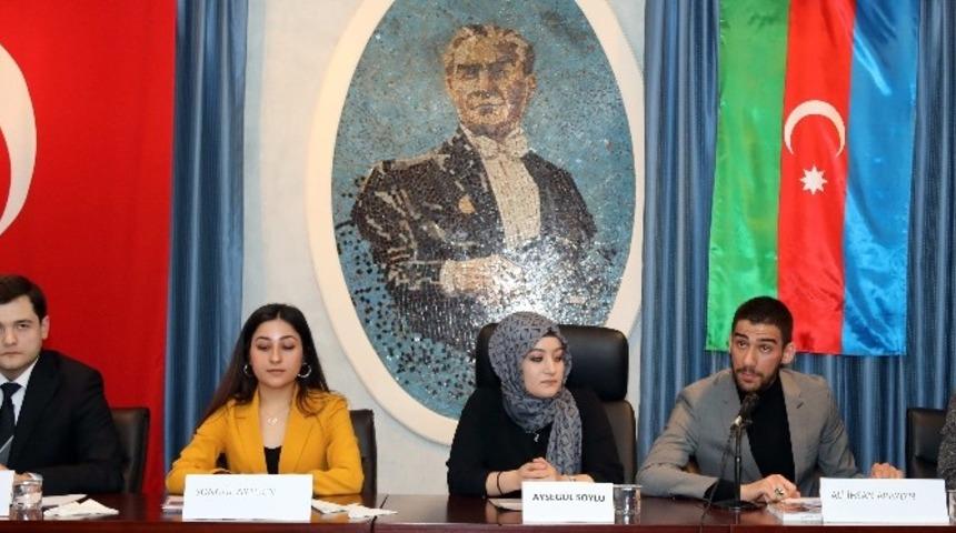 GA&Uuml;N &ouml;ğrencileri Hocalı Katliamı ve şehitlerini andı