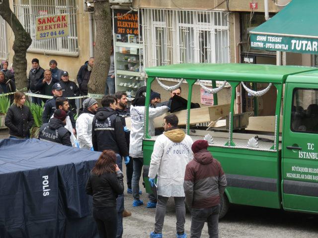 Kadıköy'de çöp konteynerinde kadın bacakları bulundu (2) 