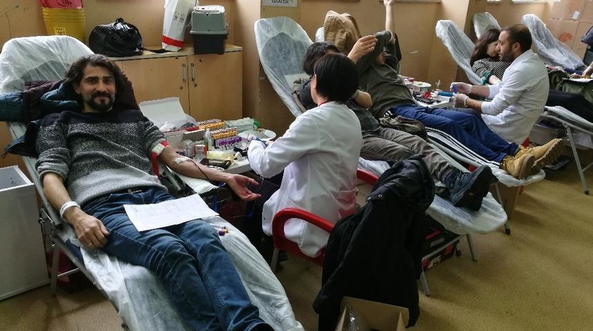 Kan bağışına duyarsız kalmadılar