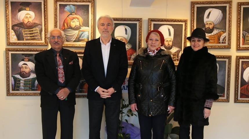 Başkan Sara&ccedil;oğlu, Ressam &Ouml;zkan&rsquo;ın sergisini ziyaret etti