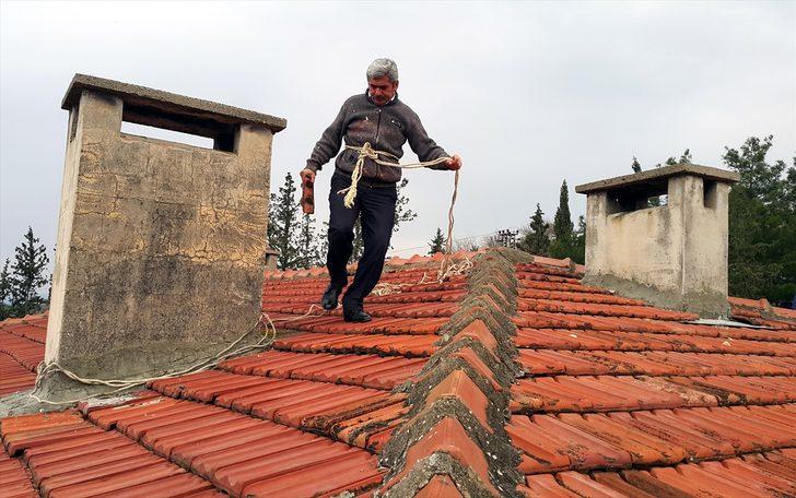 'Devlete fazla yük olmasın' diye okulu kendileri onardılar  G1