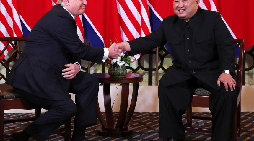 Kim Trump'ı Pyongyang'a davet etti