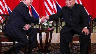 Kim Trump'ı Pyongyang'a davet etti