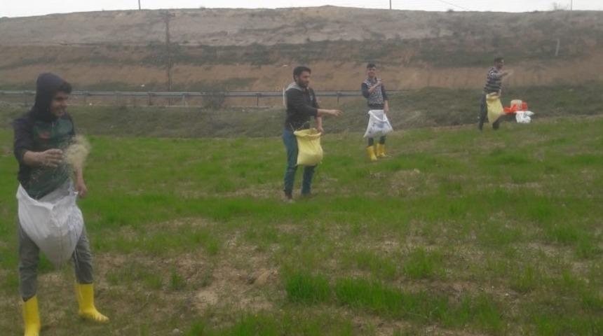 Kozluklu &ccedil;ift&ccedil;ilerden g&uuml;bre mesaisi