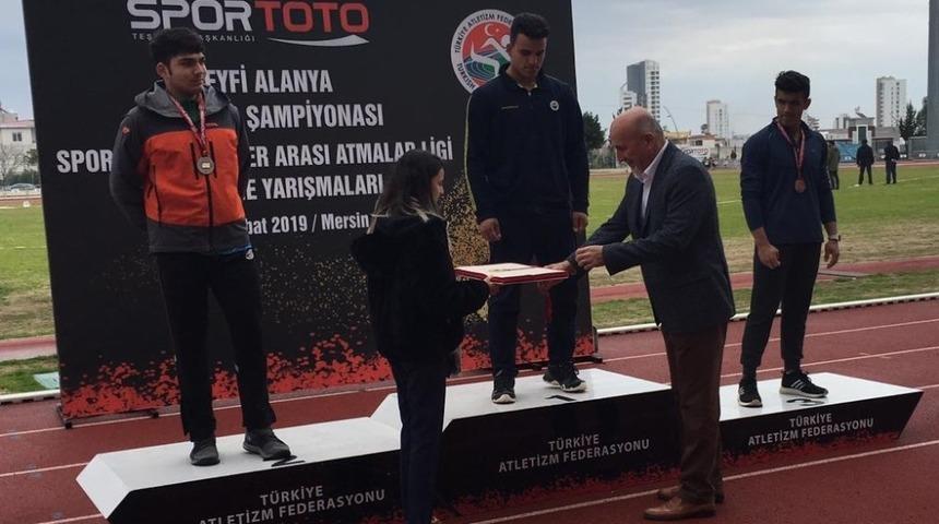 Vanlı atlet Avrupa ve Balkan yarışmalarında Türkiye’yi temsil edecek