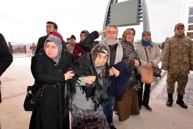 Yüksekova'da yaşamını yitiren sözleşmeli er, son yolculuğuna uğurlandı