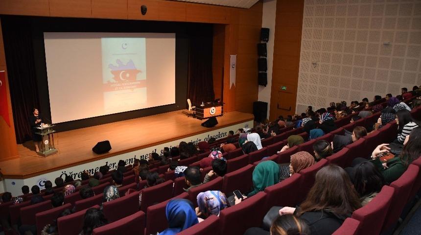 Adıyaman Üniversitesinde "Hocalı Katliamı" konferansı