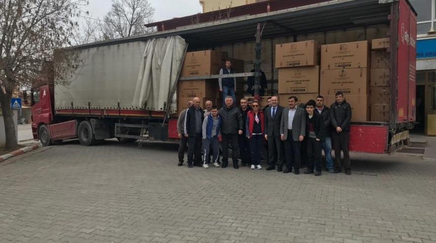 &Ouml;zel &ccedil;ocuklara bir tır dolusu materyal